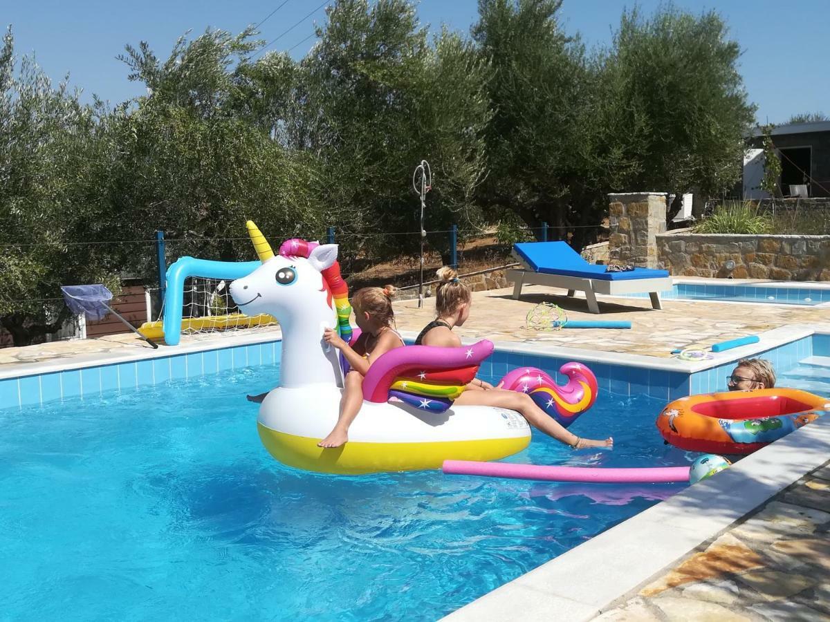 Hakuna Matata Holidays 'Agalia' With Pool In Greek Olive Grove Μεθώνη Εξωτερικό φωτογραφία